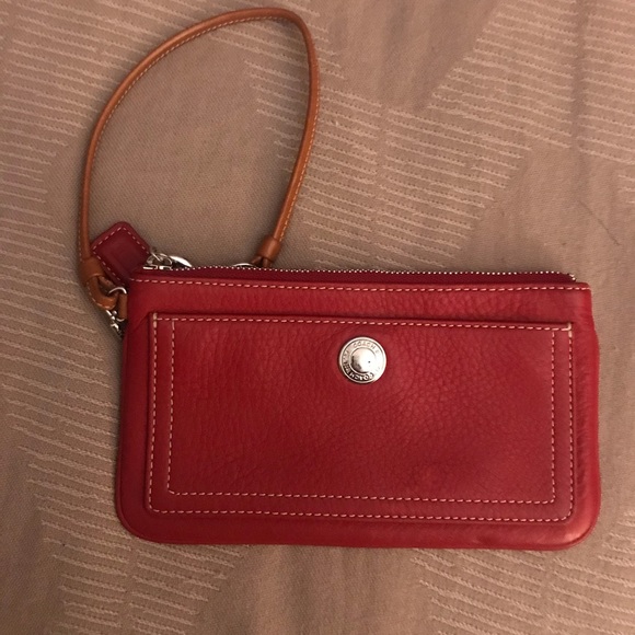 Red Leather Coach Wristlet Great condition. - Picture 2 of 8